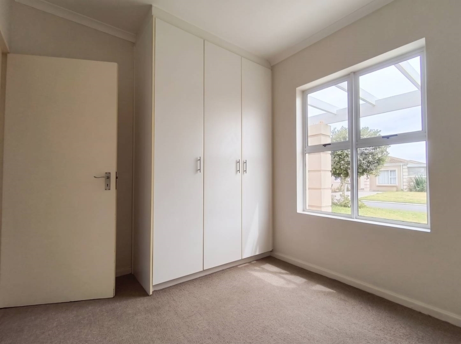 To Let 2 Bedroom Property for Rent in Costa Da Gama Western Cape
